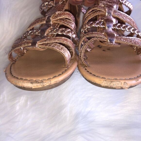 Bundle of 4 Item Girls Toddler, Shoes, Top, Jeans - Picture 4 of 12